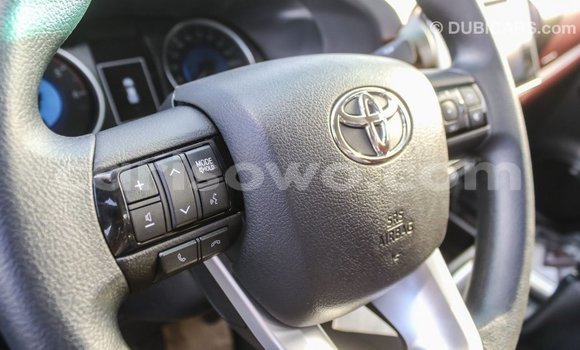 Ra Imported Toyota Hilux funfun Ọkọ̀ in Import - Dubai ni Benin Ra Imported Toyota Hilux funfun Ọkọ̀ in Import - Dubai ni Benin