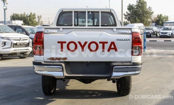 Ra Imported Toyota Hilux funfun Ọkọ̀ in Import - Dubai ni Benin Ra Imported Toyota Hilux funfun Ọkọ̀ in Import - Dubai ni Benin