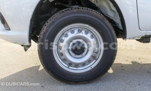 Ra Imported Toyota Hilux funfun Ọkọ̀ in Import - Dubai ni Benin Ra Imported Toyota Hilux funfun Ọkọ̀ in Import - Dubai ni Benin