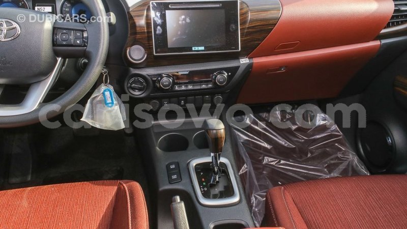 Big with watermark toyota hilux benin import dubai 8104