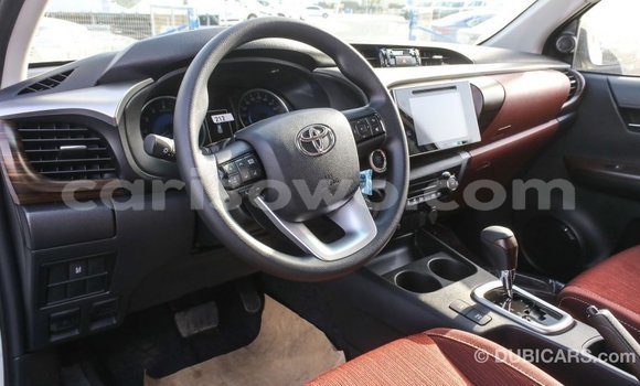 Ra Imported Toyota Hilux funfun Ọkọ̀ in Import - Dubai ni Benin Ra Imported Toyota Hilux funfun Ọkọ̀ in Import - Dubai ni Benin