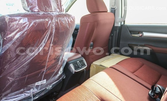 Ra Imported Toyota Hilux funfun Ọkọ̀ in Import - Dubai ni Benin Ra Imported Toyota Hilux funfun Ọkọ̀ in Import - Dubai ni Benin