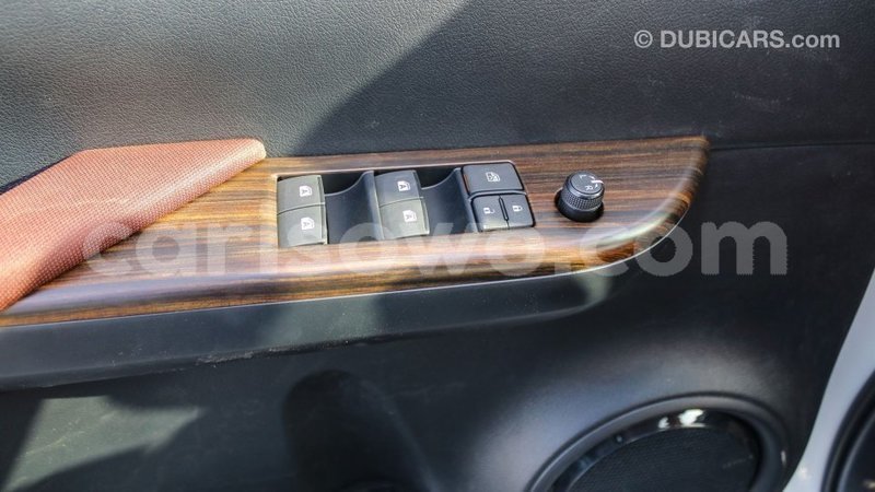 Big with watermark toyota hilux benin import dubai 8107