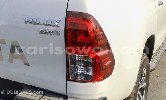 Ra Imported Toyota Hilux funfun Ọkọ̀ in Import - Dubai ni Benin Ra Imported Toyota Hilux funfun Ọkọ̀ in Import - Dubai ni Benin