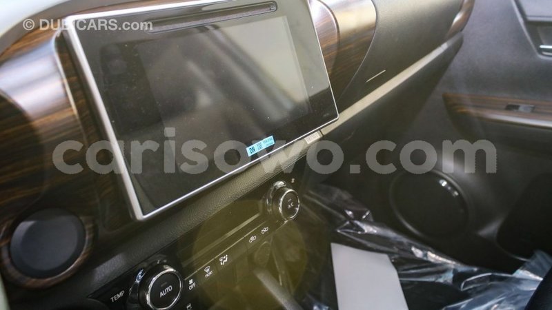 Big with watermark toyota hilux benin import dubai 8113