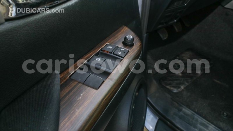 Big with watermark toyota hilux benin import dubai 8113