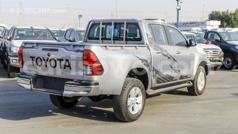 Big with watermark toyota hilux benin import dubai 8113
