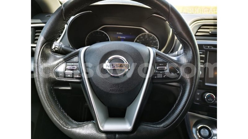 Big with watermark nissan maxima benin import dubai 8114