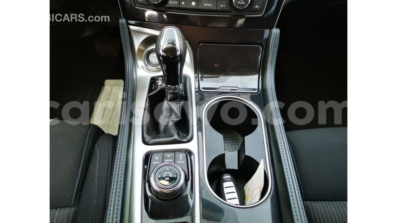 Big with watermark nissan maxima benin import dubai 8114