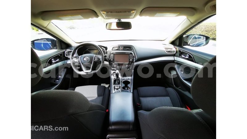 Big with watermark nissan maxima benin import dubai 8114