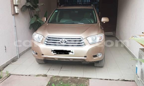 Ra Àlòkù Toyota Highlander Alagara Ọkọ̀ in Cotonou ni Benin Ra Àlòkù Toyota Highlander Alagara Ọkọ̀ in Cotonou ni Benin
