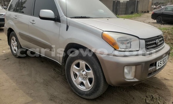Ra Àlòkù Toyota RAV4 Silver Ọkọ̀ in Cotonou ni Benin Ra Àlòkù Toyota RAV4 Silver Ọkọ̀ in Cotonou ni Benin