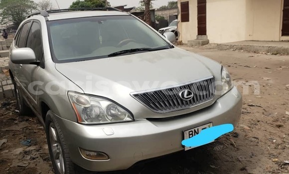 Sayi Na hannu Lexus RX 330 Azurfa Mota in Cotonou a Benin Sayi Na hannu Lexus RX 330 Azurfa Mota in Cotonou a Benin