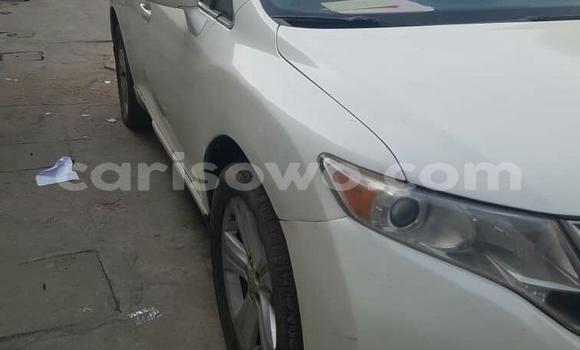 Ra Àlòkù Toyota Venza funfun Ọkọ̀ in Cotonou ni Benin Ra Àlòkù Toyota Venza funfun Ọkọ̀ in Cotonou ni Benin
