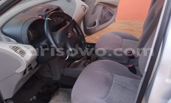 Ra Àlòkù Nissan Tino Silver Ọkọ̀ in Cotonou ni Benin Ra Àlòkù Nissan Tino Silver Ọkọ̀ in Cotonou ni Benin