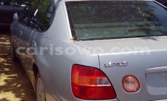 Acheter Occasion Voiture Lexus ES 300 Gris à Porto Novo, Benin Acheter Occasion Voiture Lexus ES 300 Gris à Porto Novo, Benin