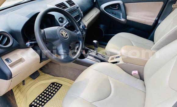 Acheter Occasion Voiture Toyota RAV4 Blanc à Cotonou, Benin Acheter Occasion Voiture Toyota RAV4 Blanc à Cotonou, Benin
