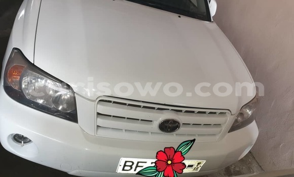 Ra Àlòkù Toyota Highlander Silver Ọkọ̀ in Cotonou ni Benin Ra Àlòkù Toyota Highlander Silver Ọkọ̀ in Cotonou ni Benin