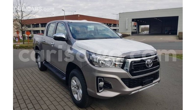Big with watermark toyota hilux benin import dubai 8174