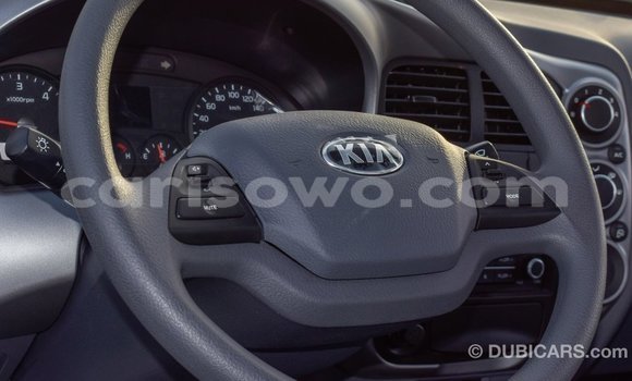 Ra Imported Kia Carens funfun Ọkọ̀ in Import - Dubai ni Benin Ra Imported Kia Carens funfun Ọkọ̀ in Import - Dubai ni Benin