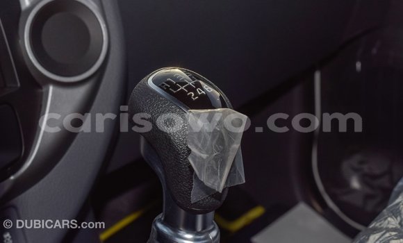 Ra Imported Kia Carens funfun Ọkọ̀ in Import - Dubai ni Benin Ra Imported Kia Carens funfun Ọkọ̀ in Import - Dubai ni Benin