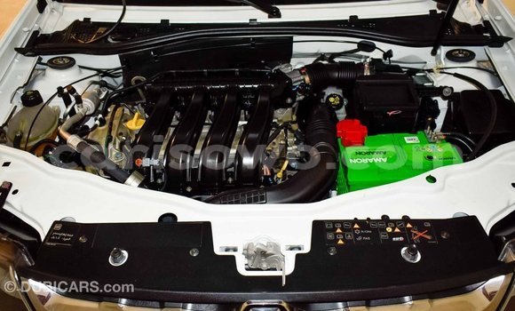 Acheter Import Voiture Renault Duster Blanc à Import - Dubai, Benin Acheter Import Voiture Renault Duster Blanc à Import - Dubai, Benin