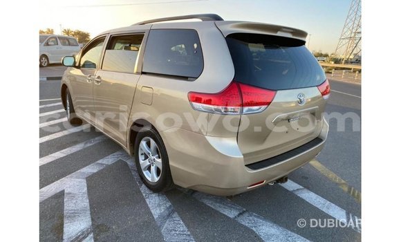 Buy Import Toyota Sienna Other Car in Import - Dubai in Benign Buy Import Toyota Sienna Other Car in Import - Dubai in Benign