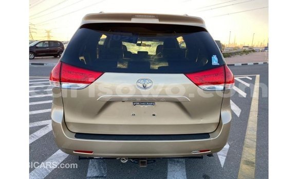 Buy Import Toyota Sienna Other Car in Import - Dubai in Benign Buy Import Toyota Sienna Other Car in Import - Dubai in Benign