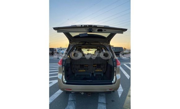 Buy Import Toyota Sienna Other Car in Import - Dubai in Benign Buy Import Toyota Sienna Other Car in Import - Dubai in Benign