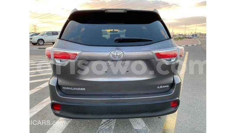 Big with watermark toyota highlander benin import dubai 8190
