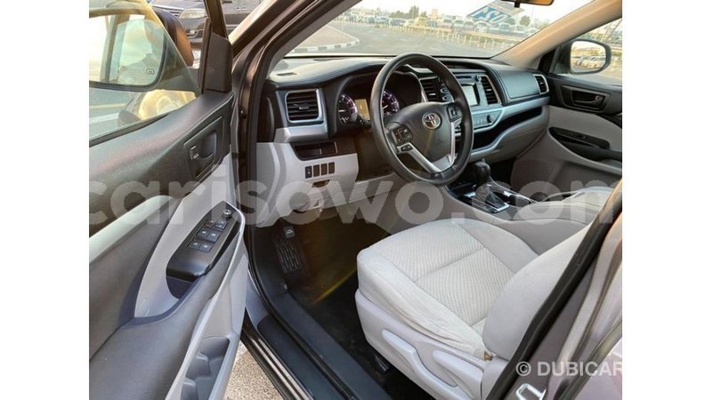 Big with watermark toyota highlander benin import dubai 8190