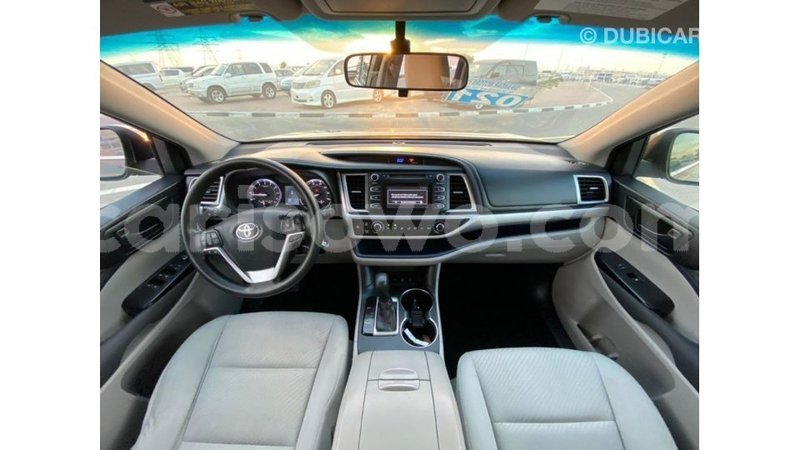 Big with watermark toyota highlander benin import dubai 8190