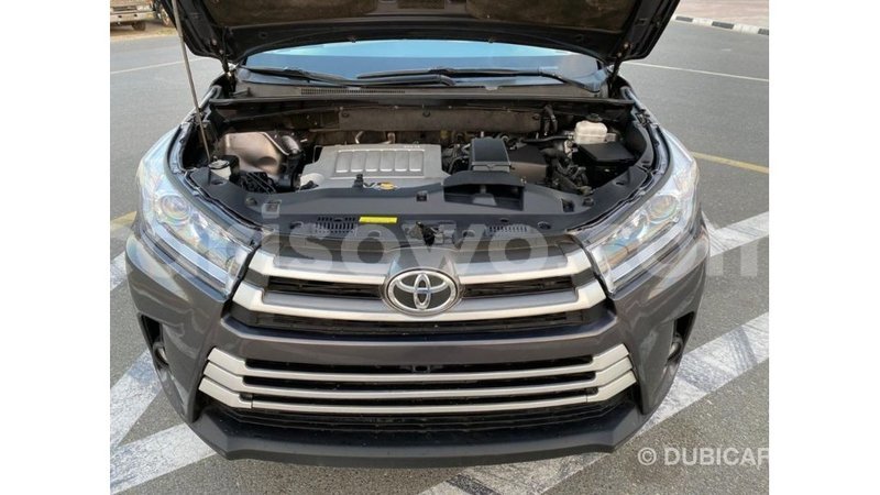 Big with watermark toyota highlander benin import dubai 8190