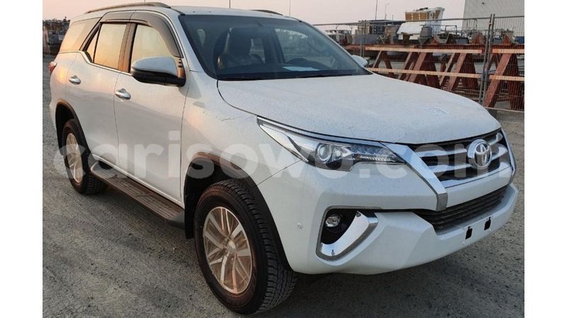 Big with watermark toyota fortuner benin import dubai 8200