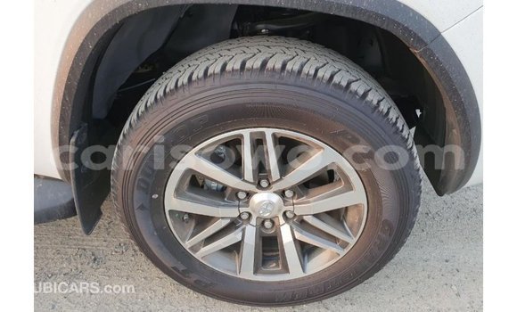 Ra Imported Toyota Fortuner funfun Ọkọ̀ in Import - Dubai ni Benin Ra Imported Toyota Fortuner funfun Ọkọ̀ in Import - Dubai ni Benin