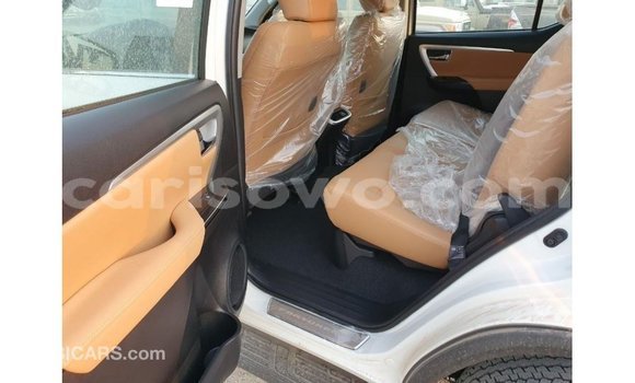 Ra Imported Toyota Fortuner funfun Ọkọ̀ in Import - Dubai ni Benin Ra Imported Toyota Fortuner funfun Ọkọ̀ in Import - Dubai ni Benin