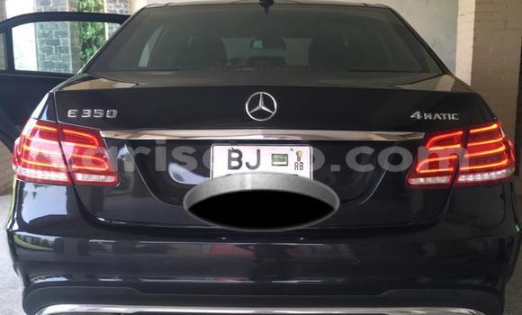 Acheter Neuf Voiture Mercedes-Benz E–Class Gris à Cotonou, Benin Acheter Neuf Voiture Mercedes-Benz E–Class Gris à Cotonou, Benin