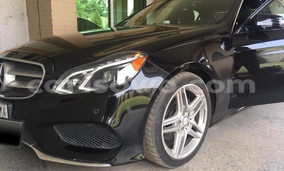 Acheter Neuf Voiture Mercedes-Benz E–Class Gris à Cotonou, Benin Acheter Neuf Voiture Mercedes-Benz E–Class Gris à Cotonou, Benin