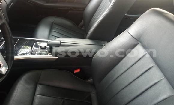 Acheter Neuf Voiture Mercedes-Benz E–Class Gris à Cotonou, Benin Acheter Neuf Voiture Mercedes-Benz E–Class Gris à Cotonou, Benin