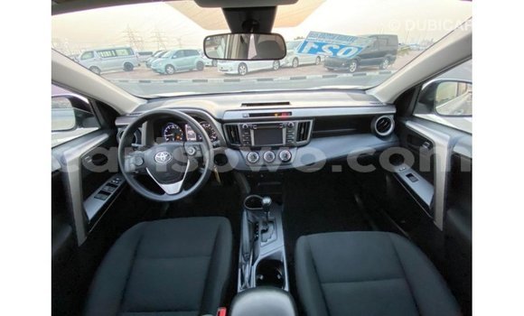 Ra Imported Toyota HiAce Miiran Ọkọ̀ akẹ́rù ńlá in Import - Dubai ni Benin Ra Imported Toyota HiAce Miiran Ọkọ̀ akẹ́rù ńlá in Import - Dubai ni Benin