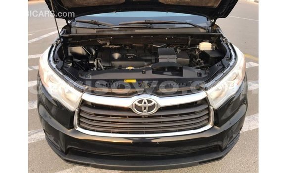 Acheter Import Voiture Toyota Highlander Noir à Import - Dubai, Benin Acheter Import Voiture Toyota Highlander Noir à Import - Dubai, Benin