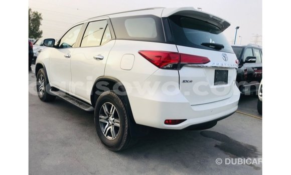 Ra Imported Toyota Fortuner funfun Ọkọ̀ in Import - Dubai ni Benin Ra Imported Toyota Fortuner funfun Ọkọ̀ in Import - Dubai ni Benin