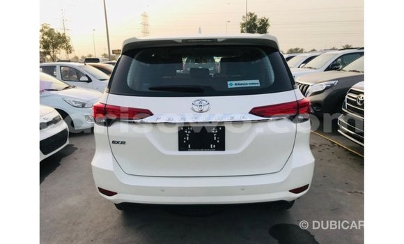 Ra Imported Toyota Fortuner funfun Ọkọ̀ in Import - Dubai ni Benin Ra Imported Toyota Fortuner funfun Ọkọ̀ in Import - Dubai ni Benin
