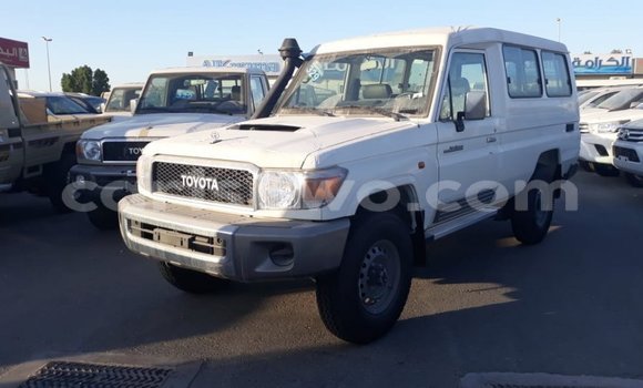 Buy Import Toyota Land Cruiser White Car in Import - Dubai in Benign Buy Import Toyota Land Cruiser White Car in Import - Dubai in Benign