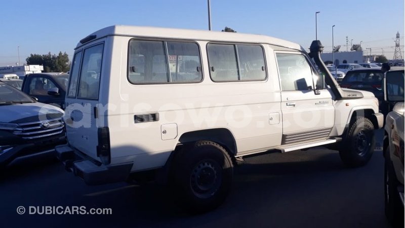Big with watermark toyota land cruiser benin import dubai 8231