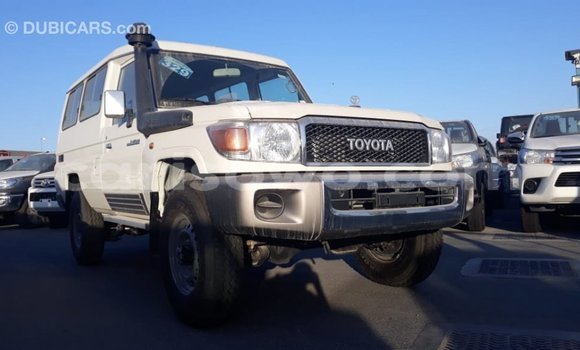 Buy Import Toyota Land Cruiser White Car in Import - Dubai in Benign Buy Import Toyota Land Cruiser White Car in Import - Dubai in Benign