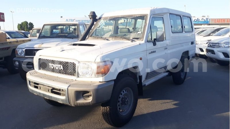 Big with watermark toyota land cruiser benin import dubai 8231