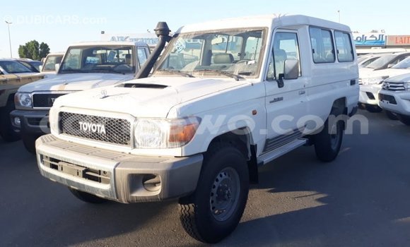 Buy Import Toyota Land Cruiser White Car in Import - Dubai in Benign Buy Import Toyota Land Cruiser White Car in Import - Dubai in Benign