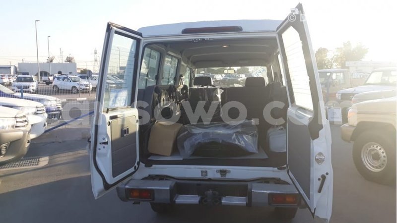 Big with watermark toyota land cruiser benin import dubai 8231