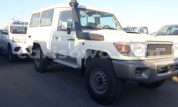 Buy Import Toyota Land Cruiser White Car in Import - Dubai in Benign Buy Import Toyota Land Cruiser White Car in Import - Dubai in Benign